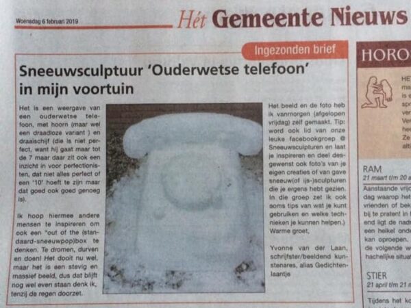 Sneeuwsculptuur 'Ouderwetse telefoon' - Afbeelding 2