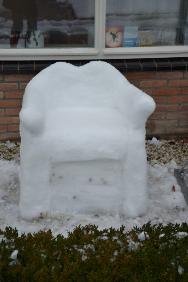 Sneeuwsculptuur 'Fauteuil'