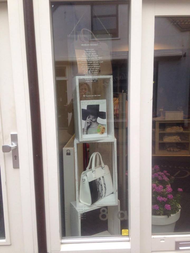 Project/boek Gedichtenroute Werkendam (bevat 2 gedichten van Yvonne van der Laan) - Afbeelding 6