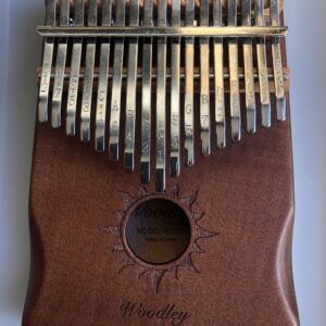 Kalimba K17 met open klankkast, Woodley, donkerbruin