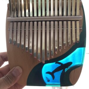 Hluru K17 flatboard kalimba walvisdesign