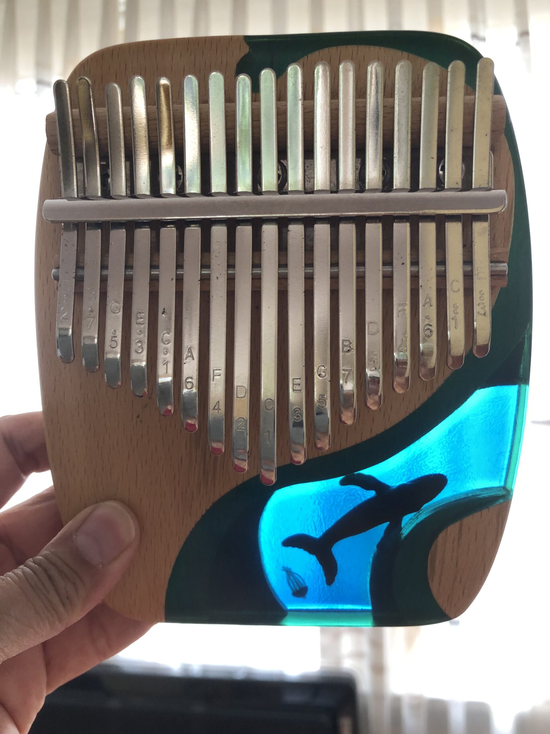 Hluru K17 flatboard kalimba walvisdesign